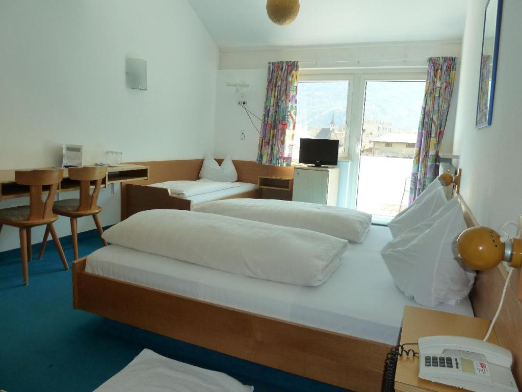 Hotel-Restaurant-Pizzeria Goldrainerhof 외부 사진
